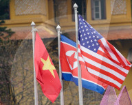 NEWS - Gipfeltreffen in Hanoi: Trump landet in Vietnam