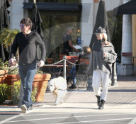PEOPLE - Nicollette Sheridan turtelt mit neuem Freund in Malibu