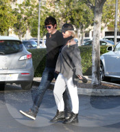 PEOPLE - Nicollette Sheridan turtelt mit neuem Freund in Malibu