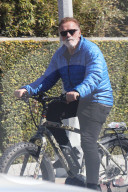 EXKLUSIV - Arnold Schwarzenegger fährt sein Monsterbike in LA