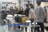 PEOPLE - Eva Longoria verreist mit dem Nachwuchs