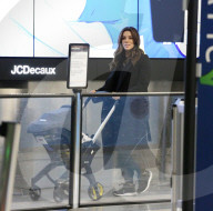 PEOPLE - Eva Longoria verreist mit dem Nachwuchs