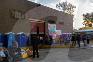 NEWS - Mexico: Migranten an der Grenze zu USA