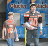EXKLUSIV - Casey Affleck mit Sohn Atticus im Sportdress
