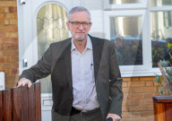 NEWS - GB: Labour-Chef Corbyn verlässt morgens sein Haus
