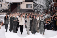 PEOPLE - Chanel-Modeschau: Models in Tränen