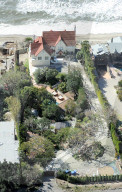PEOPLE - Anthony Hopkins Villa in Malibu steht gefŠhrlich nah am Abgrund