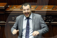 NEWS - Rom: Matteo Salvini gestikuliert im Parlament