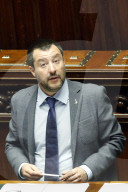 NEWS - Rom: Matteo Salvini gestikuliert im Parlament