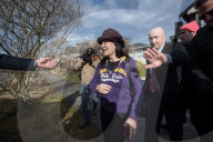 NEWS - Huawei-CFO Meng Wanzhou aucf dem Weg zum Gericht in Vancouver