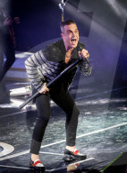 PEOPLE - Robbie Williams mit eigner Show "Live In Las Vegas"