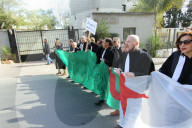 NEWS - Algerien: Anwälte gehen gegen Bouteflika auf die Strasse