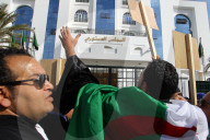 NEWS - Algerien: Anwälte gehen gegen Bouteflika auf die Strasse