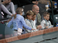 PEOPLE - Tennis: Mirka Federer und die Kinder auf der Tribüne in Indian Wells