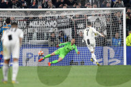 NEWS - Fussball: Ronaldo schiesst Juventus in den CL-Viertelfinal