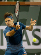 NEWS - Tennis: Federer besiegt Wawrinka in Indian Wells