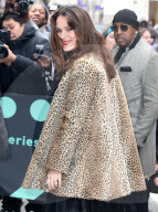 PEOPLE - Keira Knigthley im Leoparden-Mantel in NYC
