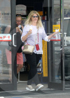 Kirstie Alley enjoys ice cream and cigarettes