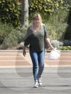 Heather Locklear keeps it casual as she goes for lunch with a friend in Westlake