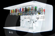 FEATURE - Bar-Roboter mixt den perfekten Drink
