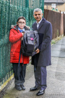 Mayor launches air quality monitoring backpacks trial