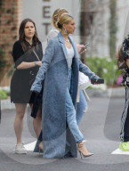 PREMIUM EXCLUSIVE Hailey Baldwin Striking In Floor-Length Blue Coat While Shopping In Malibu