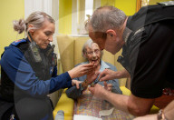 FEATURE - Ihr grösster Wunsch: 104-jährige will einmal im Leben verhaftet werden