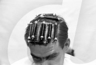 FEATURE - Männer wollen Dauerwellen: Beim Frisör in den 1950er Jahren