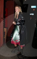Model Georgia May Jagger is seen drinking cocktails and chatting to friends at Good Luck bar in Los Feliz, Los Angeles.