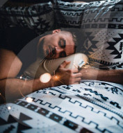 FEATURE - Kissen gegen eingeschlafenen Arm für Kuschelpaare