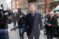 NEWS - Brexit-Befürworter Jacob Rees-Mogg auf dem Weg zum Westminster