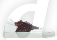 FEATURE - Sneakers aus echtem Blut