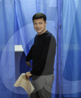NEWS - Ukraine: Komiker Selenski führt klar bei Präsidentenwahl