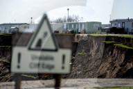 FEATURE - Sechs Meter vor dem Abgrund: Wohnwagen und Hütten im Longbeach Leisure Park