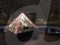 FEATURE - Einmalig: Übernachten im Louvre