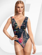 PEOPLE - Rosie Huntington Whiteley präsentiert ihre eigene Bademoden-Kollektion