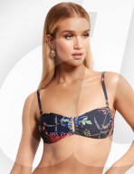 PEOPLE - Rosie Huntington Whiteley präsentiert ihre eigene Bademoden-Kollektion