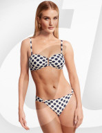 PEOPLE - Rosie Huntington Whiteley präsentiert ihre eigene Bademoden-Kollektion