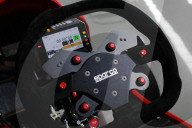 FEATURE - Mit 240 km/h den Rasen mähen