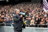 NEWS - Präsident Petro Poroschenko beim Wahlkampf in Kiew