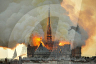 NEWS - Paris: Notre-Dame in Brand