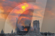 NEWS - Paris: Notre-Dame in Brand
