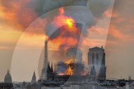 NEWS - Paris: Notre-Dame in Brand