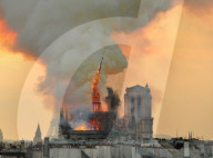 NEWS - Paris: Notre-Dame in Brand