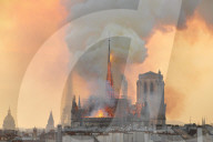 NEWS - Paris: Notre-Dame in Brand