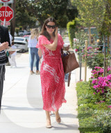 Ben Affleck Picks Up A Coffee For Jennifer Garner Before Easter Services