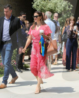 Ben Affleck Picks Up A Coffee For Jennifer Garner Before Easter Services