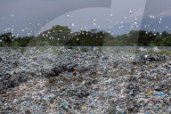 NEWS - Plastikmüllhalden in Aceh, Indonesien