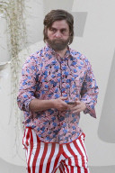 EXKLUSIV - Zach Galifianakis dreht neue Szenen für ‘Between Two Ferns’ 