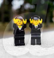 FEATURE - Bestattungsmuseum in Wien verkauft spezielle Lego-Sets